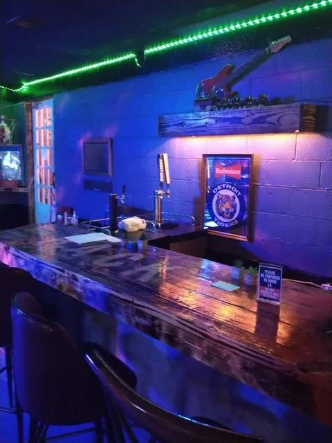 Rack Em Up Billiard / Bar & Grill