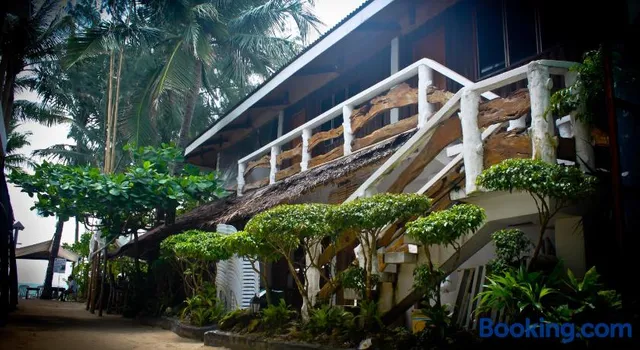 Cocoloco Boracay Beach Resort, Bar and Restaurant