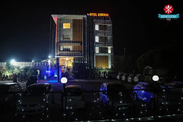 Kingdom Hotel, Moga