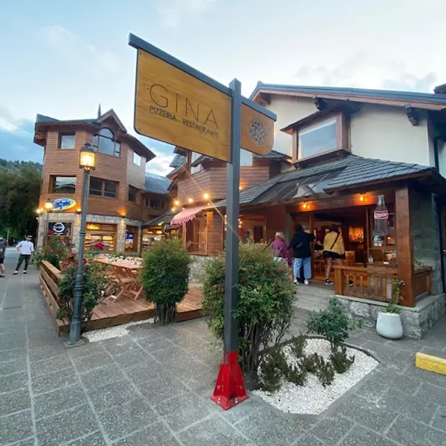 Gina pizzeria - Restaurante