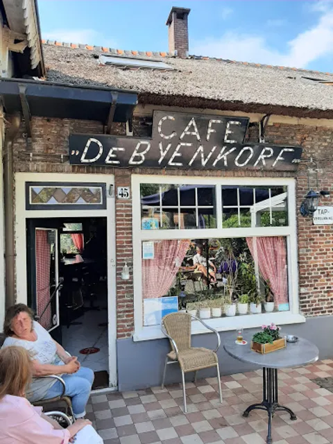 Cafe De Byenkorf