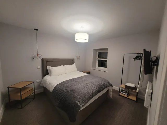 The Lower House - Rooms