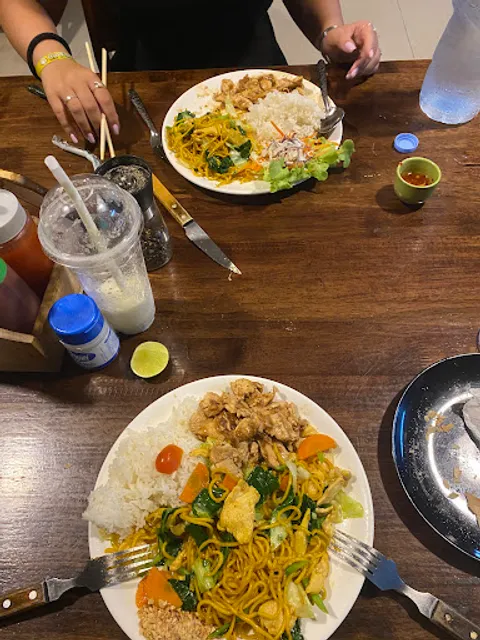 Mama Thai food & Drink