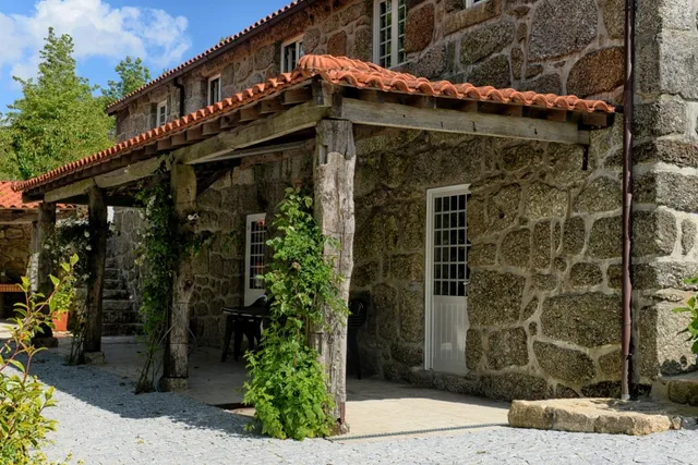 Casa do Pioledo - Camélias de Basto