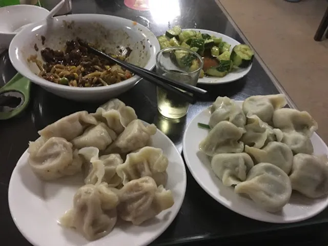 Tiantian Guonian Dumpling Restaurant