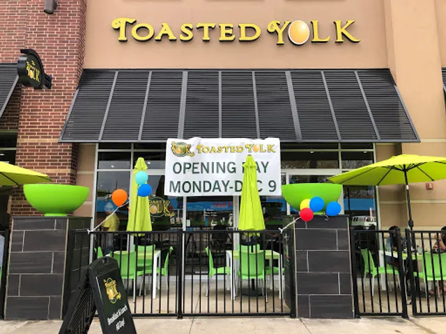 The Toasted Yolk Cafe