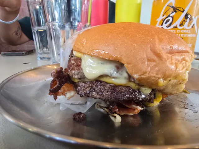 Bobo Burgers & Café (Condesa)