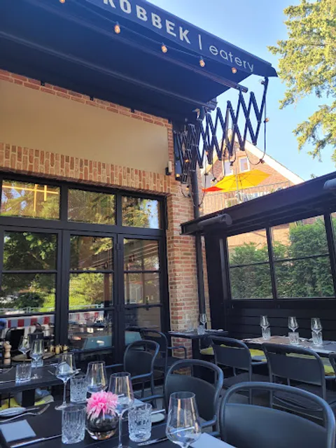 RÖBBEK eatery