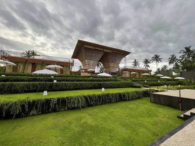 Triyana Resort Carangsari