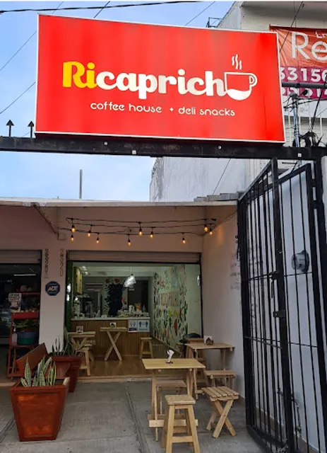 Ricapricho Coffee House+delisnacks