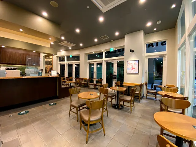 Starbucks Coffee - Gushikawa Main City