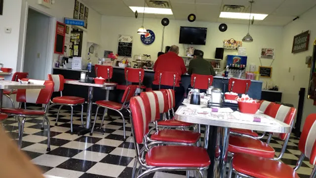 Dolly's Diner