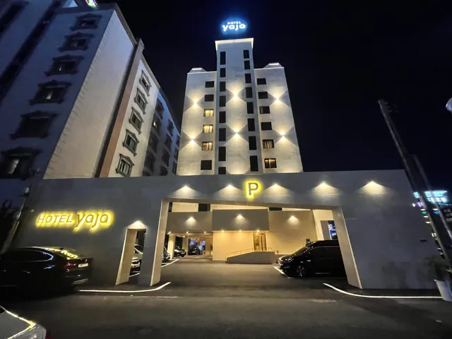 호텔야자 목포평화광장점