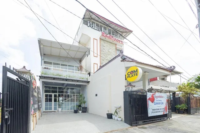 RedDoorz Plus near Malang Airport