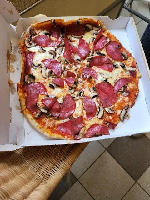 Kebab Restaurant Troja Döner