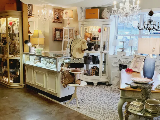 La Belle Luxe Boutique