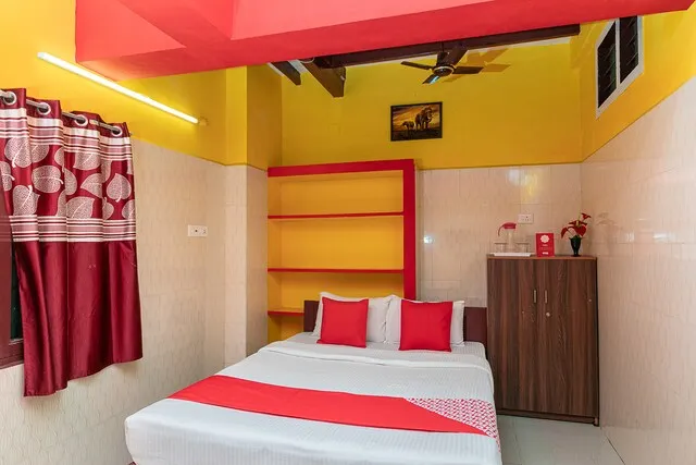 OYO 26460 Varsha Villa