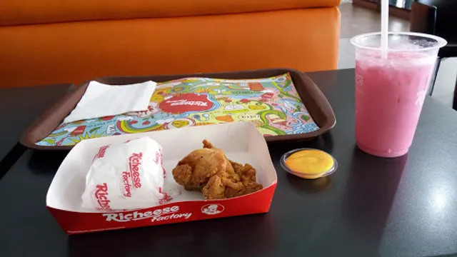 Richeese Factory Caringin