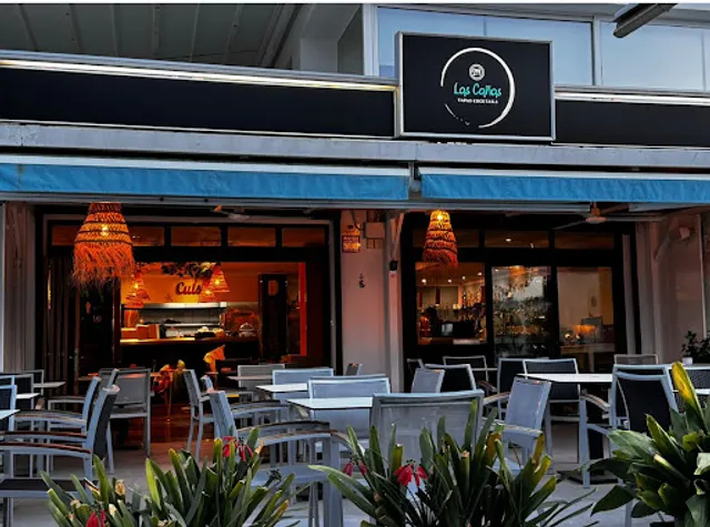 LAS CAÑAS Tapas Cocktails