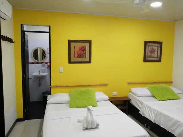 ALCARAVÁN DEL DESIERTO