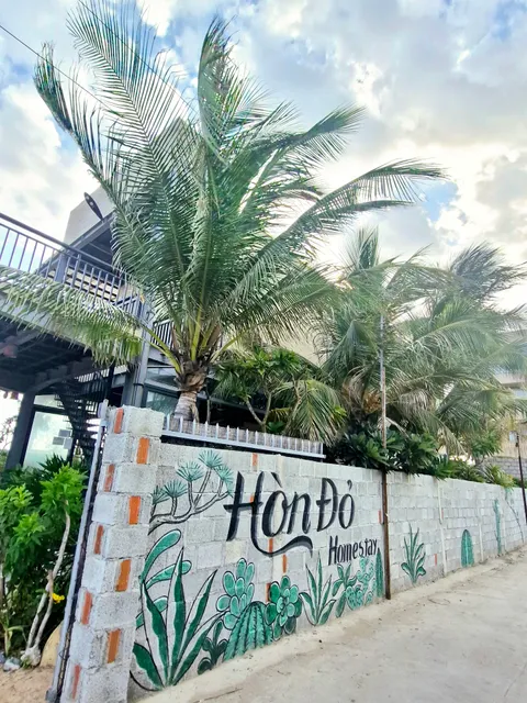 Hòn Đỏ Homestay