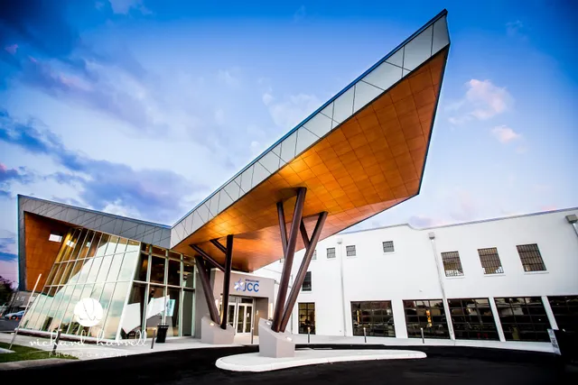 Shanna and Bryan Glazer JCC