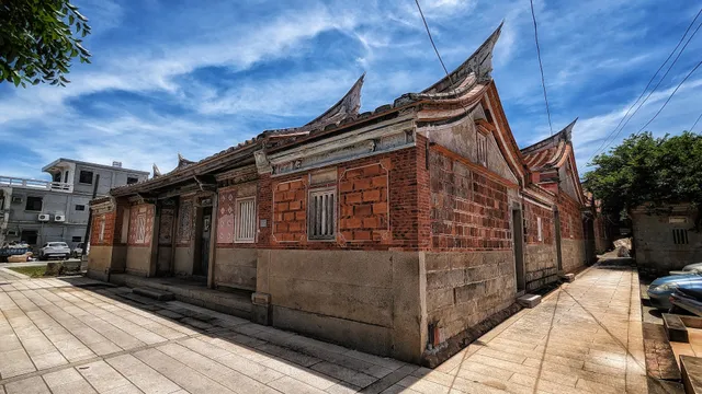 Xi Shan Qian Li Shi Jia Miao