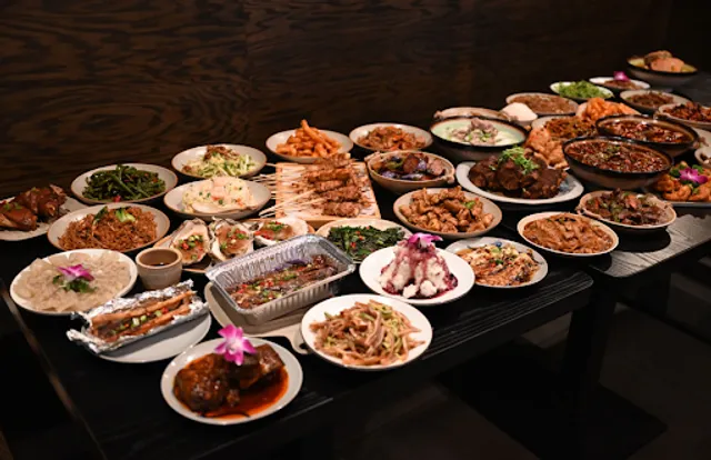 Northeast Eating Club 东北吃饭公司