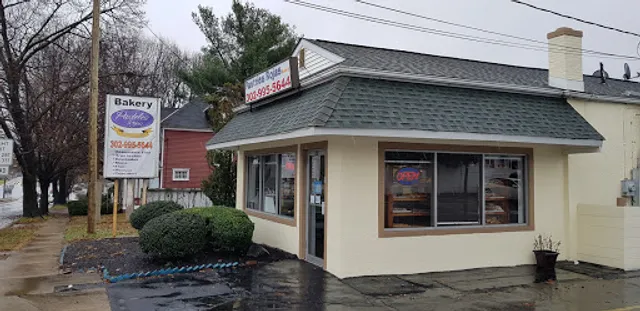 Pasteles Rojas Bakery