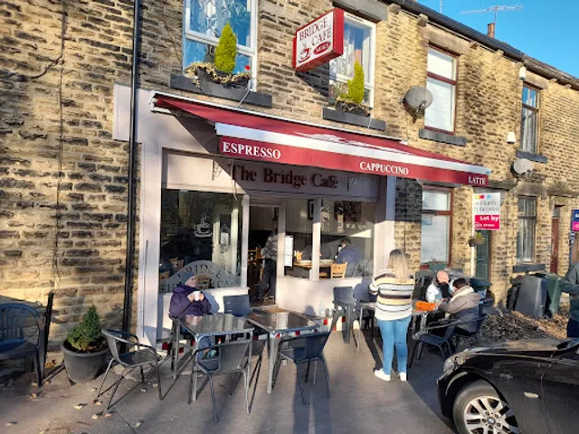 Bridge Café