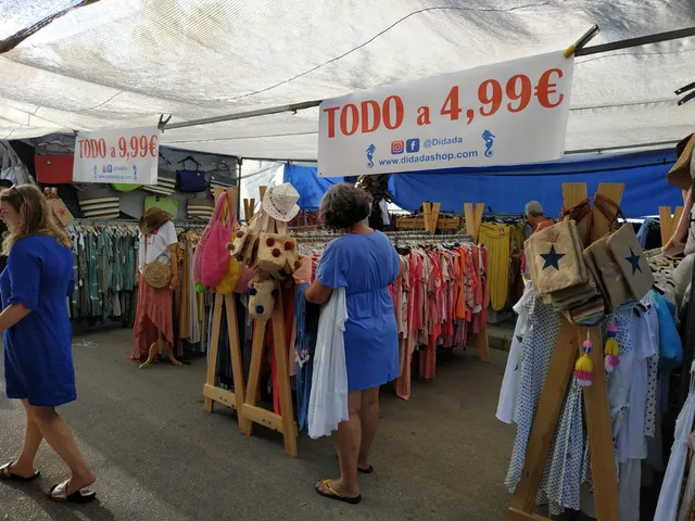 Mercadillo de Urbanización Mediterráneo