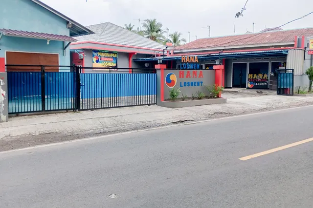 Hana Losmen RedPartner