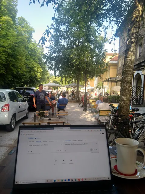 Apotheka cocktail bar