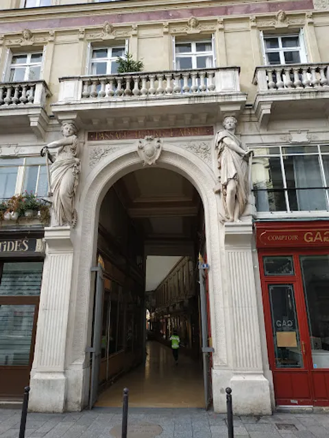 Passage Bourg L'abbé