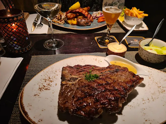 Frank's Food & Grill