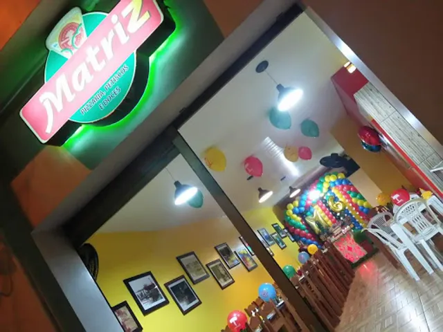 Matriz Pizzaria & Doces e Petiscos