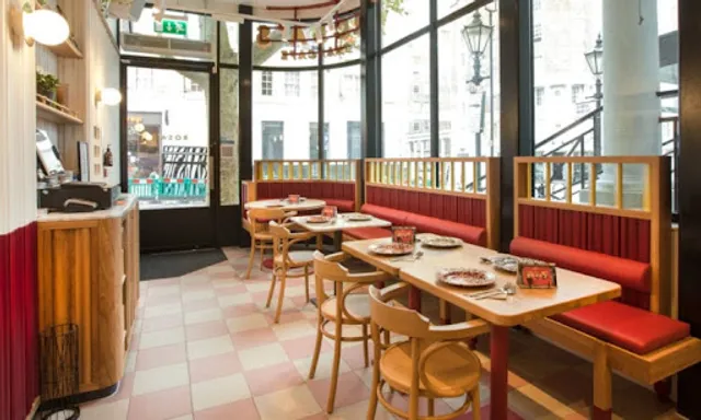 Rosa's Thai Hyde Park