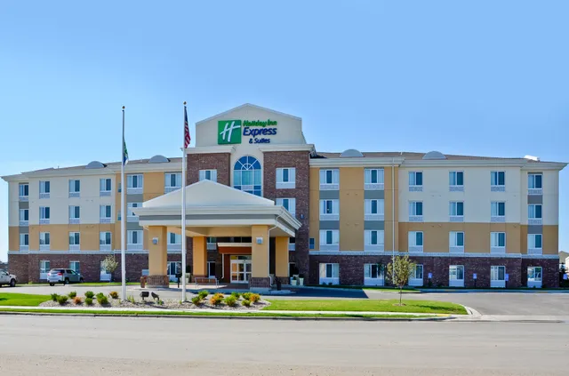Holiday Inn Express & Suites Williston, an IHG Hotel