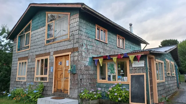 Hostal y camping arcoiris Cochamó