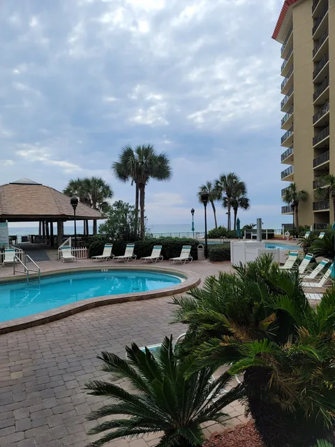 Summerhouse Condominiums