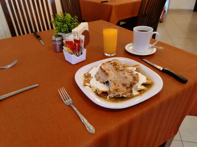 COMEDOR FAMILIAR MARÍA ALEJANDRA