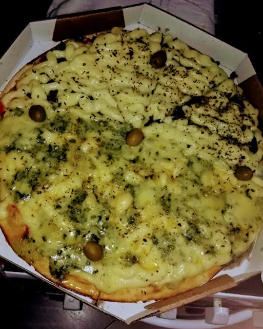 Pizzaria e Esfiharia Santa Clara