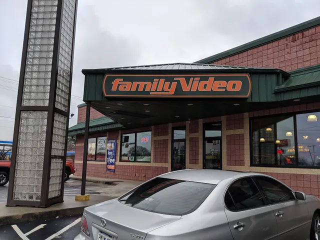 Lakeside Square & Shopping Center