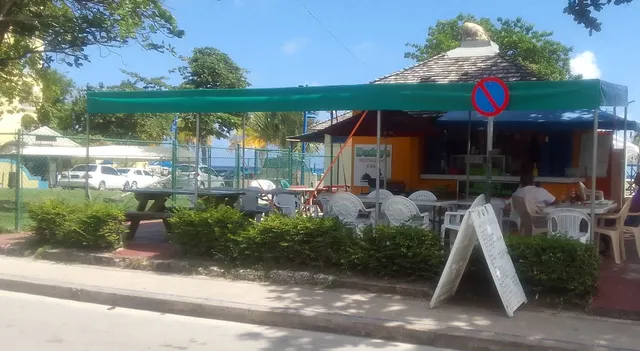 Daddy's Restaurant & Bar