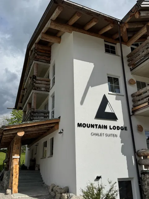 MOUNTAIN LODGE OBERJOCH by Hanspeter Lanig