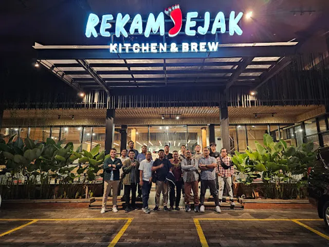 Rekam Jejak Kitchen & Brew Ungaran