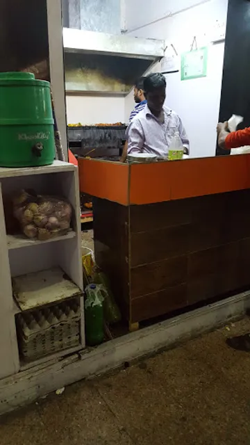 Zaiqa kathi roll, Md Kasim