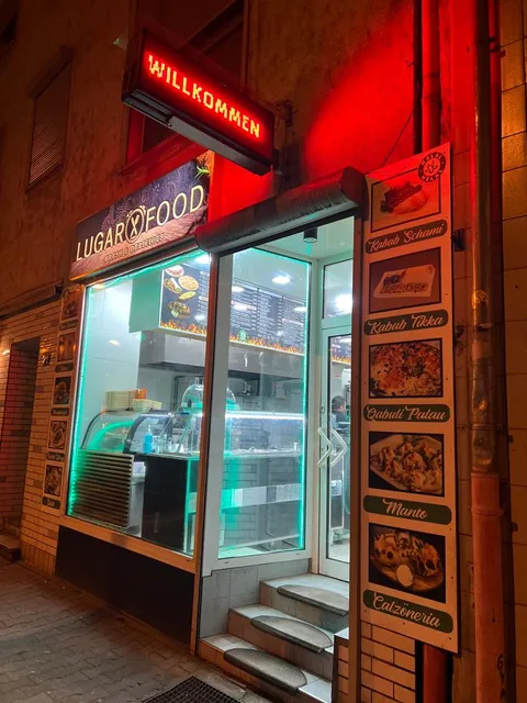 Lugar Food and Döner