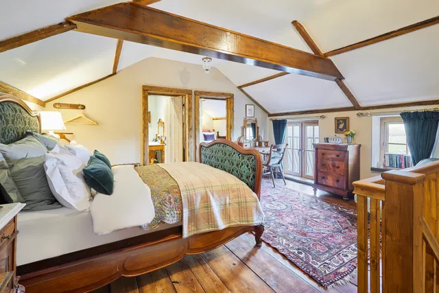 Black Mountain Escapes