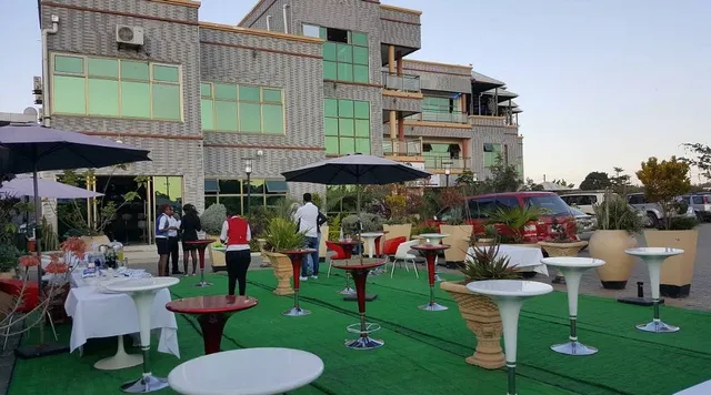 Golden Zambezi Lodge